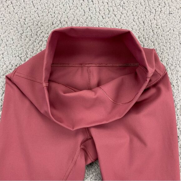 Lululemon Wunder Under Hi-Rise 1/2 Tight Yoga Full-On Luxtreme 17"  |  Size: 4 - Picture 3 of 12